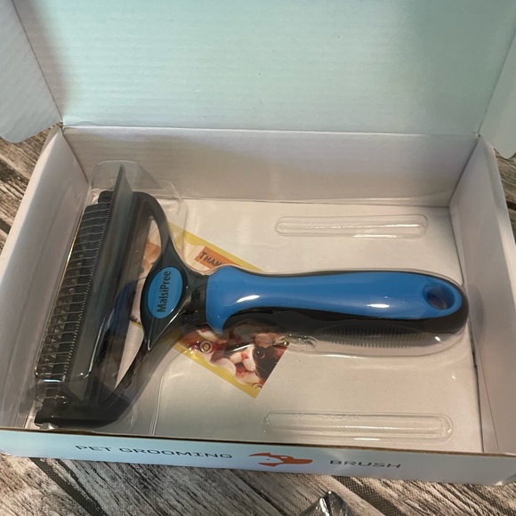 New!!  Dog grooming tools - Picture 2 of 3